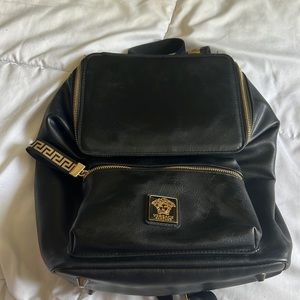 VESACE PARFUMS BACKPACK 2021